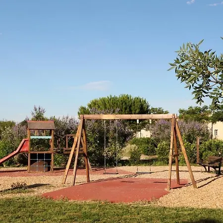 4 Personnes Avec Piscine En Camargue Gallargues-le-Montueux